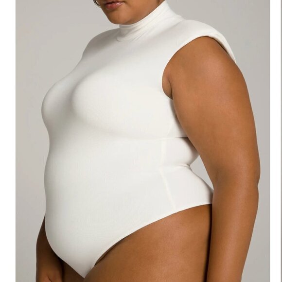 Good American Mock Neck Power Bodysuit Ivory - Picture 2 of 4